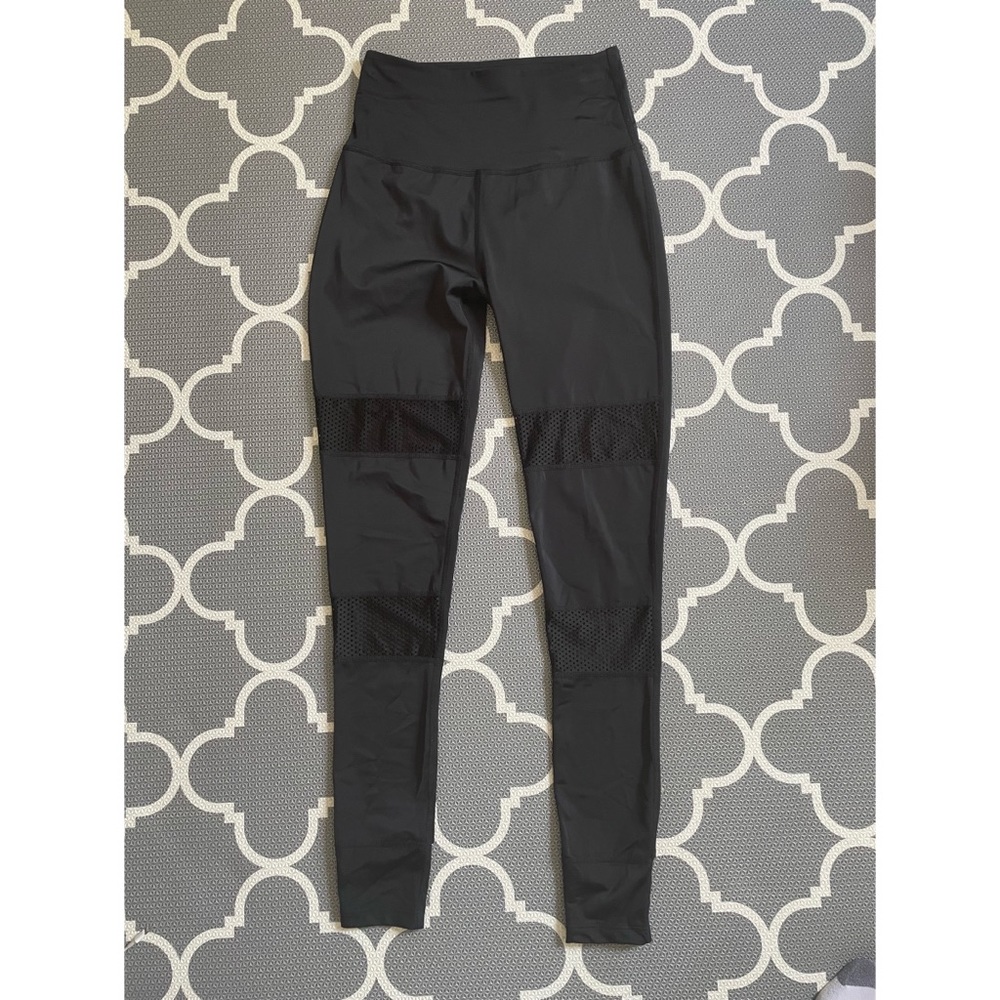 Beyond Yoga Mesh leggings medium